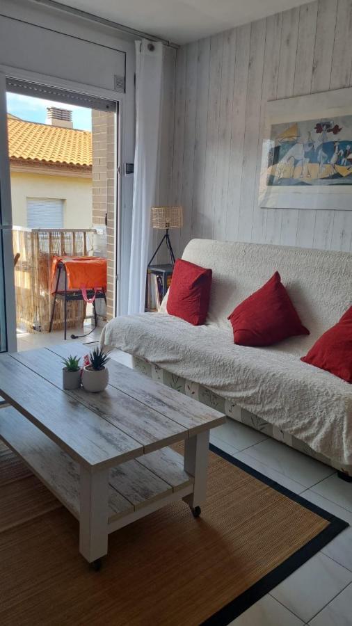 רוזס Lovely One Bedroom With Balcony מראה חיצוני תמונה